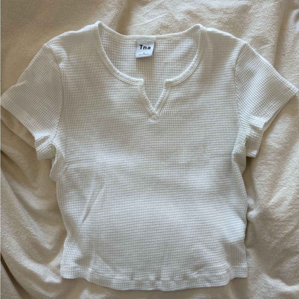 SOLD TNA Aritzia white waffle tee